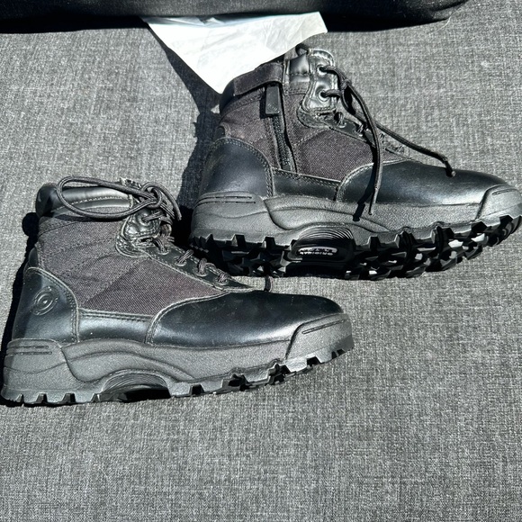 Original S.W.A.T first responder combat boots. Classic 6” side zip. Like new - Picture 1 of 7